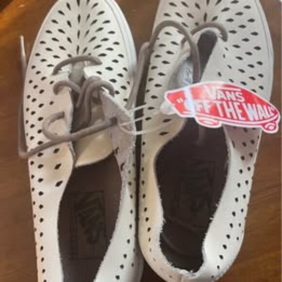 Vans running shoes - Size 8 leather - Picture 1 of 1